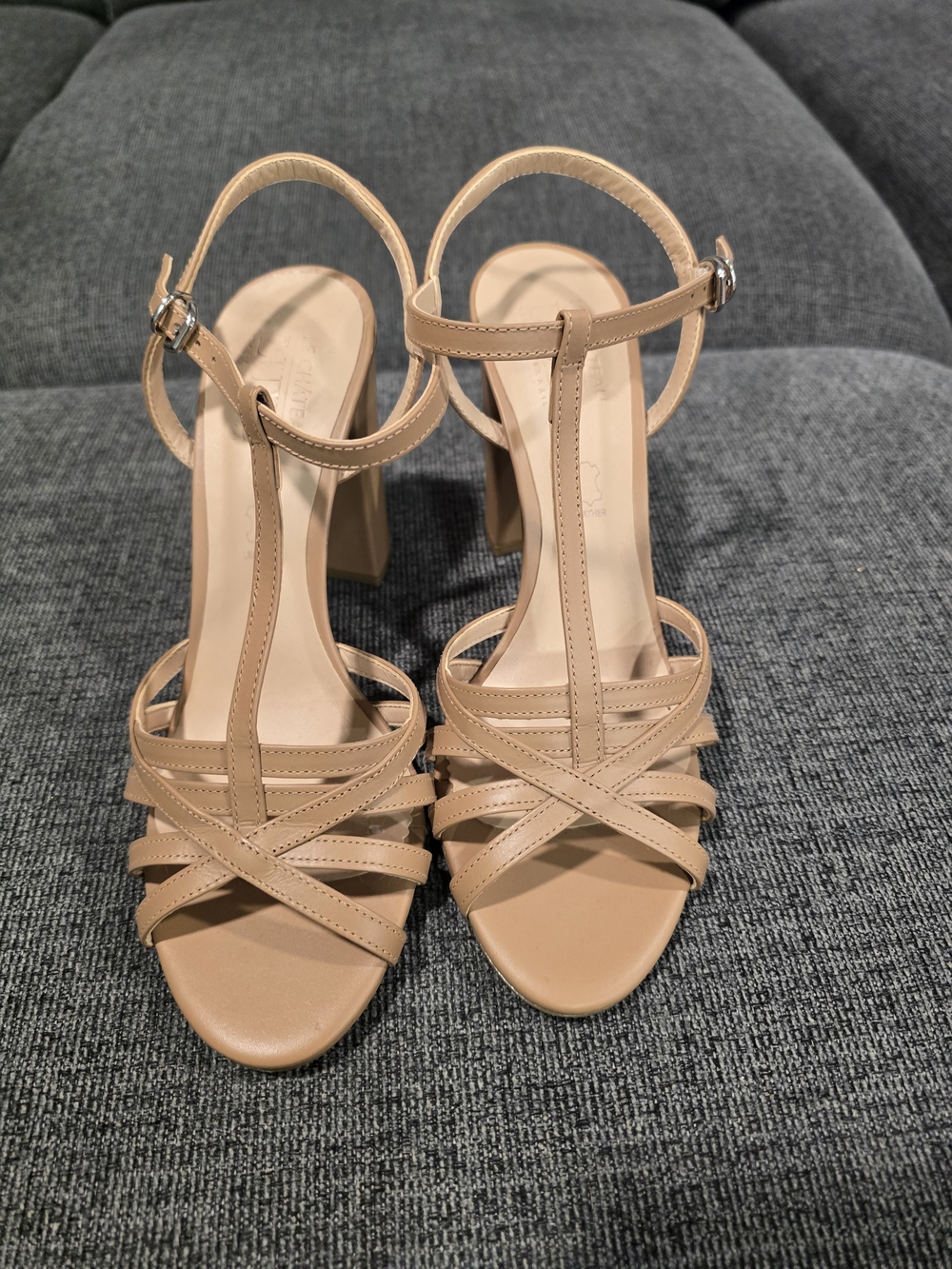 le chateau Nude/Tan Strappy T‑Bar Block Heel Sandals